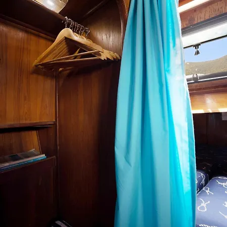 Aloha Jak's Boat Alassio