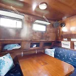 Bateau-hôtel Aloha Jak's Boat