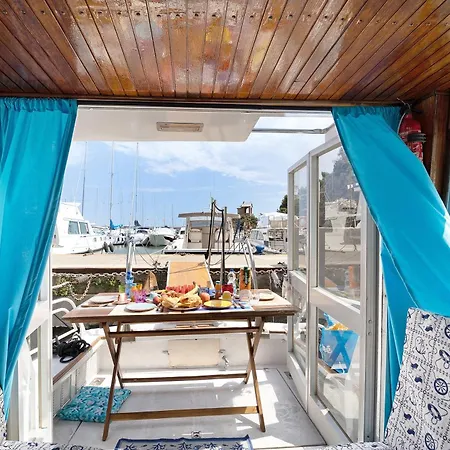 Aloha Jak's Boat Alassio