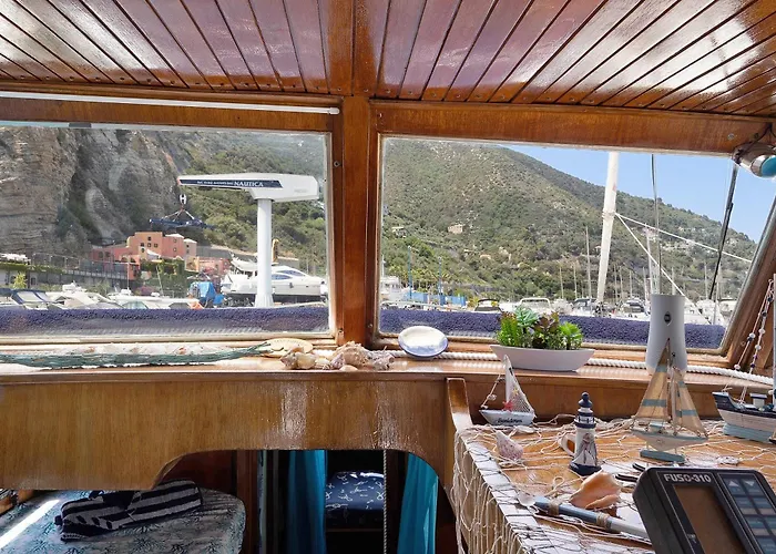 Aloha Jak's Boat * Alassio