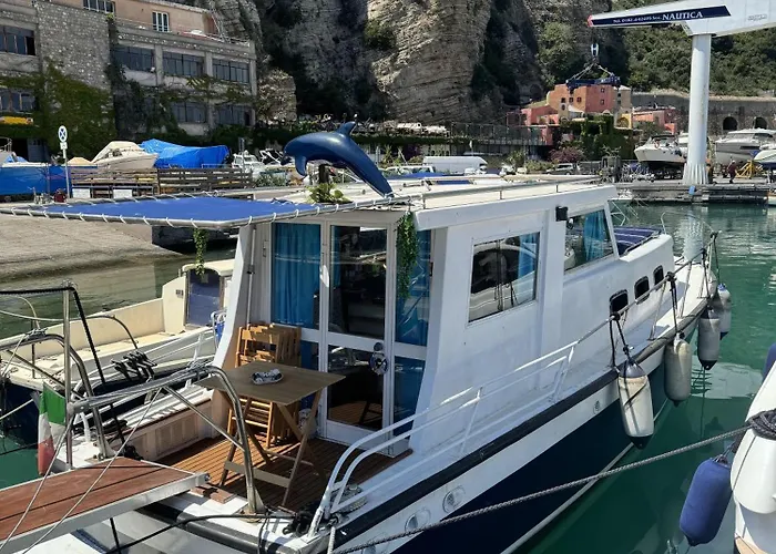 Bådhotel Aloha Jak's Boat *